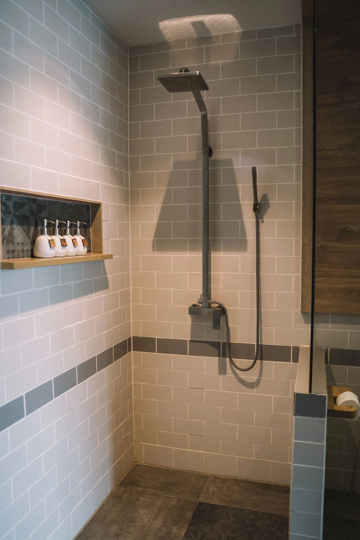 Illustrative tiled shower, photograph from Pexels